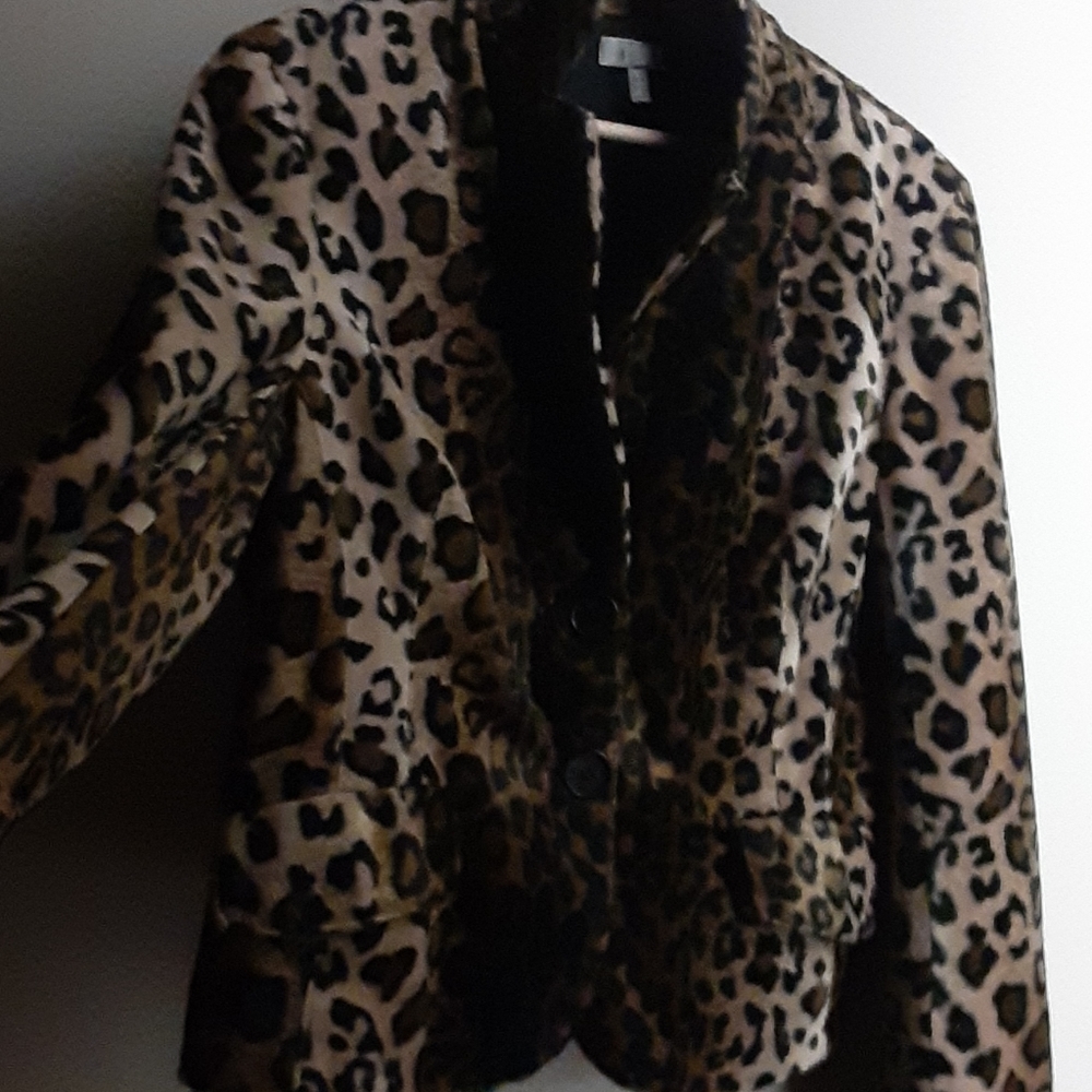 Cheetah Short jacket - Picture 2 of 5